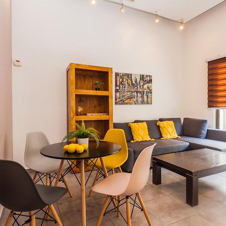 Miraks Ge'Ula Apartment Tel Aviv Bagian luar foto