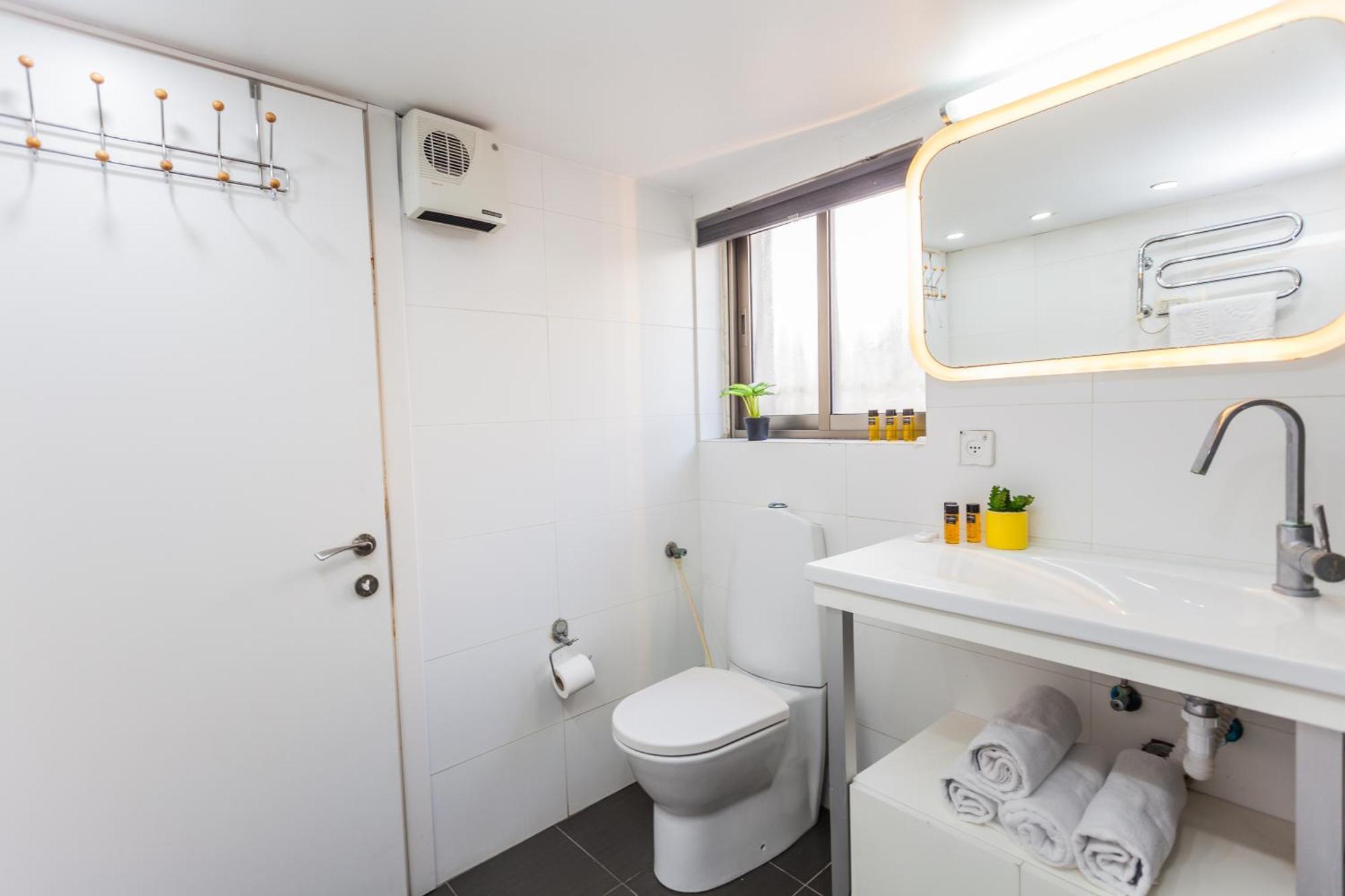 Miraks Ge'Ula Apartment Tel Aviv Bagian luar foto