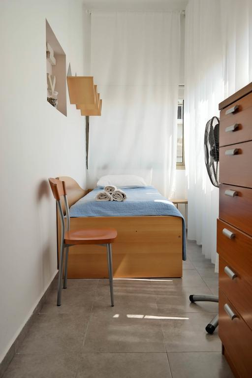 Miraks Ge'Ula Apartment Tel Aviv Bagian luar foto